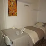 Гостевой дом Le Gemme Di - Alloggi In Centro Storico - Via Della Cupa / Via Deliziosa