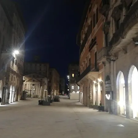 Le Gemme Di - Alloggi In Centro Storico - Via Della Cupa / Via Deliziosa ゲストハウス