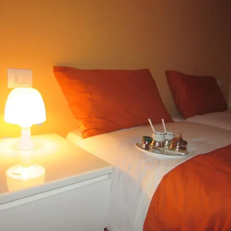 Guest house Le Gemme Di - Alloggi In Centro Storico - Via Della Cupa / Via Deliziosa 3*