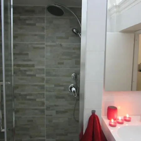 Guest house Le Gemme Di - Alloggi In Centro Storico - Via Della Cupa / Via Deliziosa