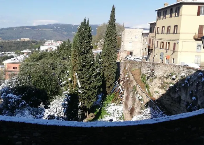 Le Gemme Di - Alloggi In Centro Storico - Via Della Cupa / Via Deliziosa 3*