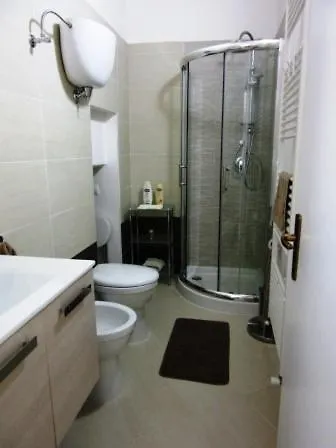 Le Gemme Di - Alloggi In Centro Storico - Via Della Cupa / Via Deliziosa Affittacamere