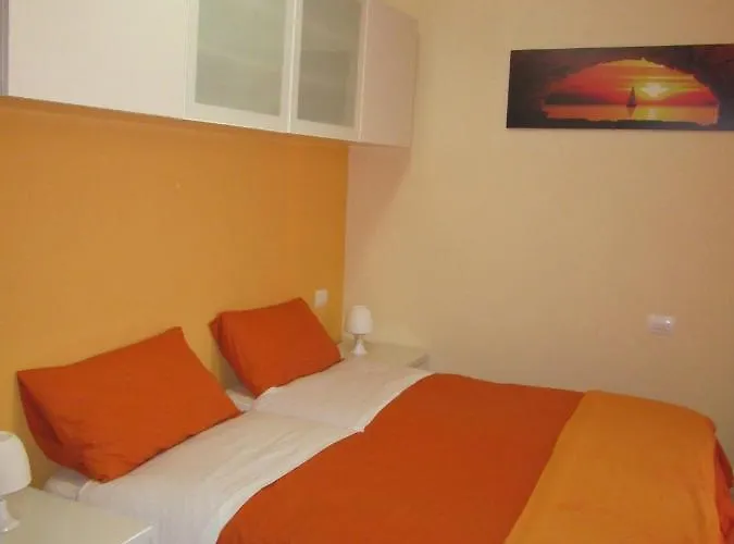 Le Gemme Di - Alloggi In Centro Storico - Via Della Cupa / Via Deliziosa Affittacamere