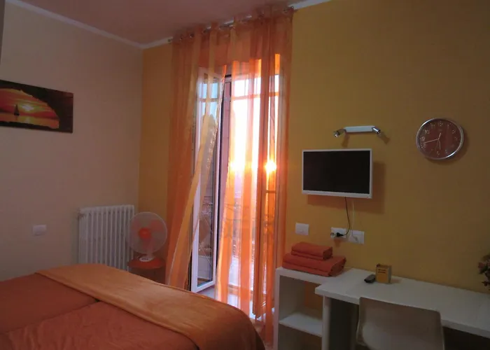 Le Gemme Di - Alloggi In Centro Storico - Via Della Cupa / Via Deliziosa 3*